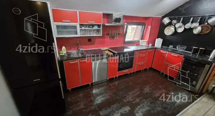 Petosoban stan | 4zida