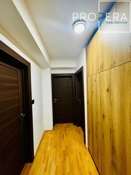 Cara Dušana | 4zida.rs