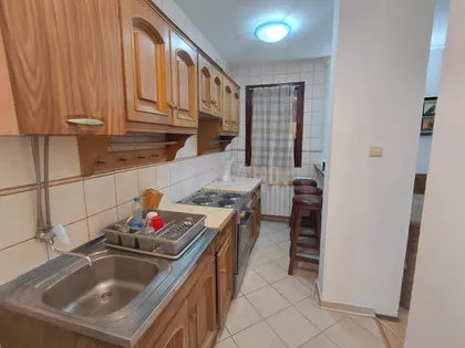 Milana Uzelca | 4zida.rs