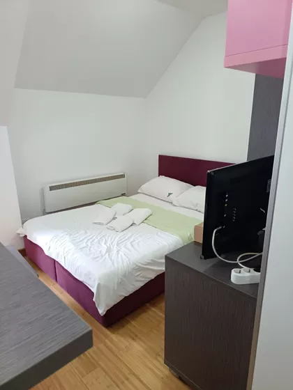 Užička 12 | 4zida.rs