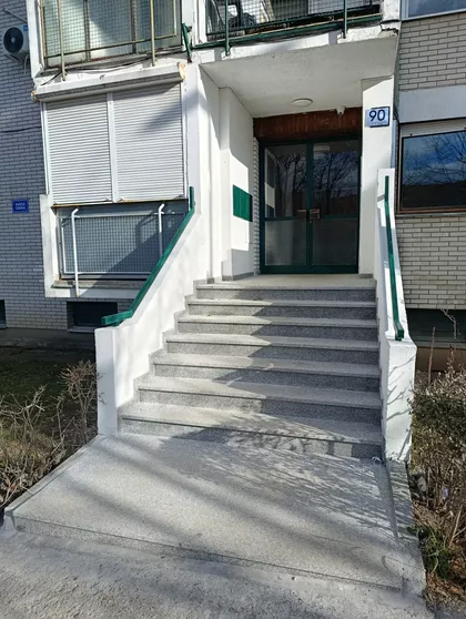 Miloja Zakića 90 | 4zida.rs