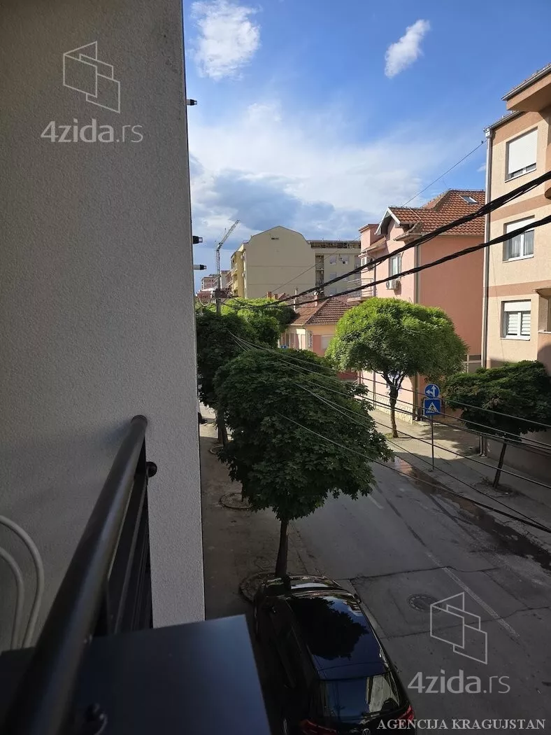 Garsonjera | 4zida
