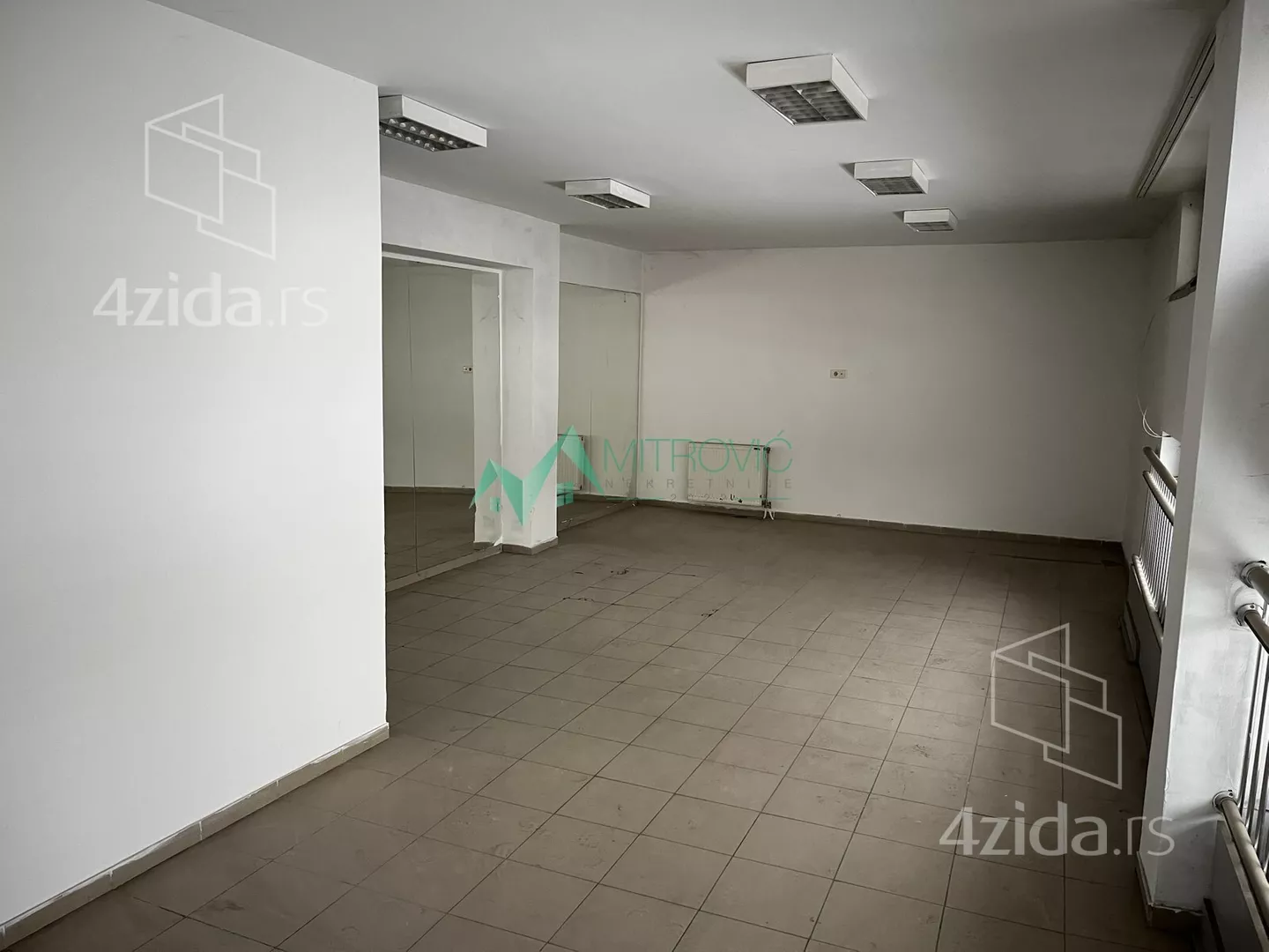 Poslovni prostor | 4zida