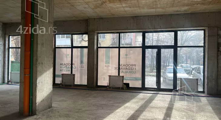 Poslovni prostor | 4zida