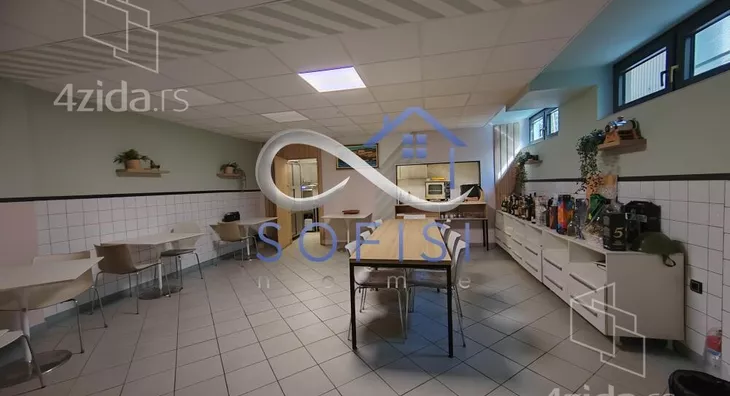 Poslovni prostor | 4zida