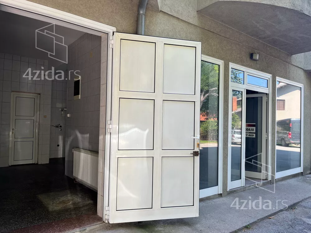 Poslovni prostor | 4zida