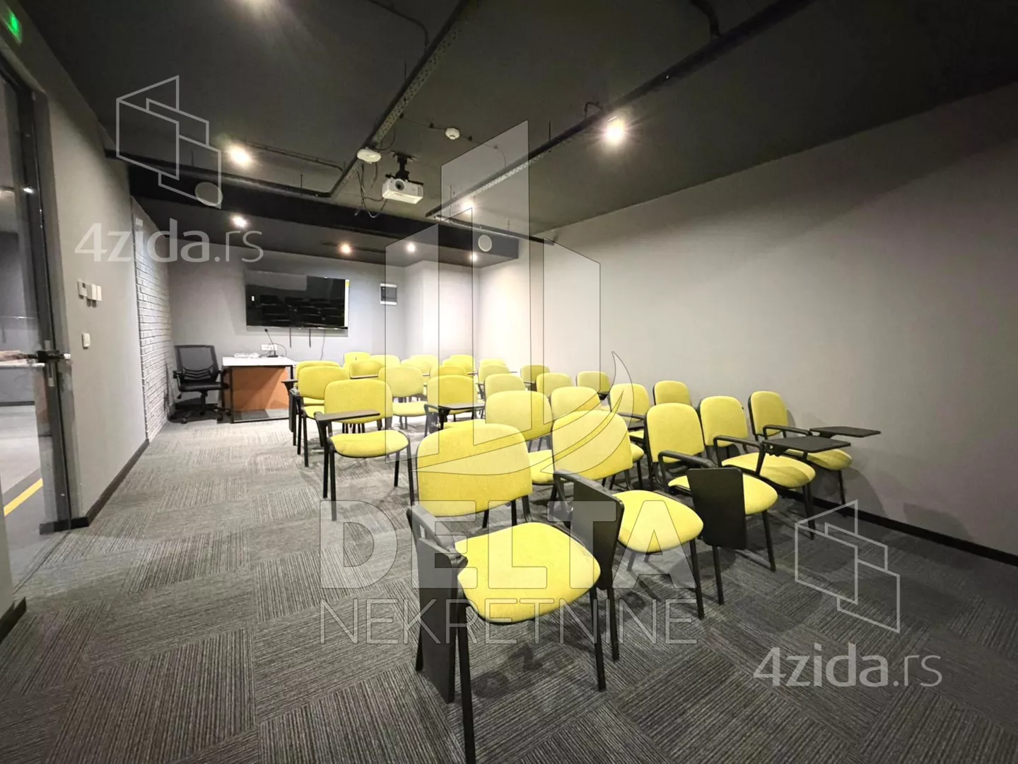 Poslovni prostor | 4zida