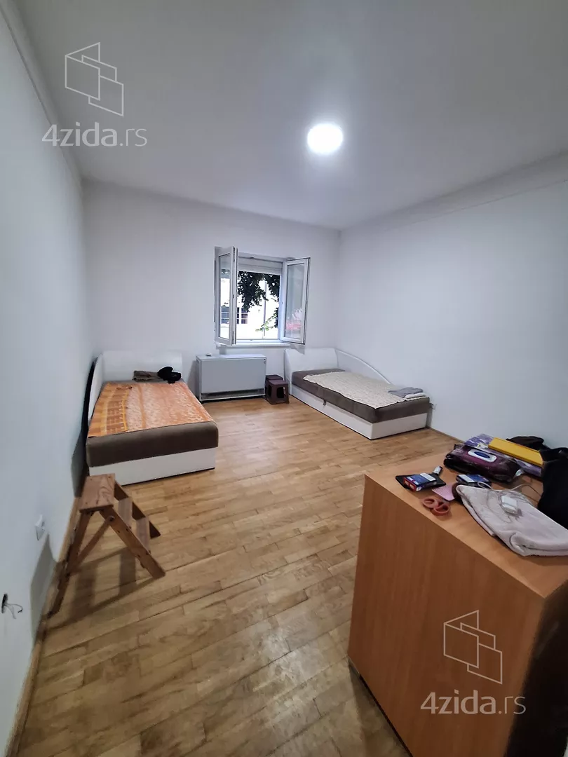 Kancelarija | 4zida