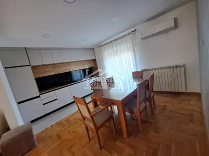 Godominska | 4zida.rs