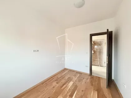 Kikindska | 4zida.rs