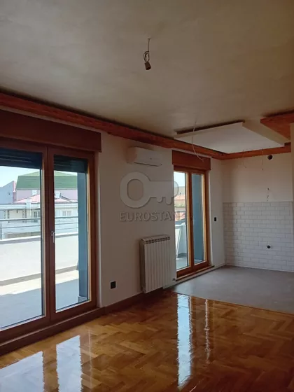 Braće Ribnikar | 4zida.rs