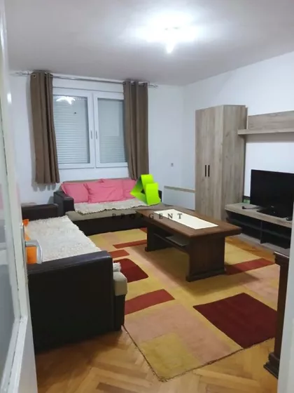 Vojna Bolnica | 4zida.rs