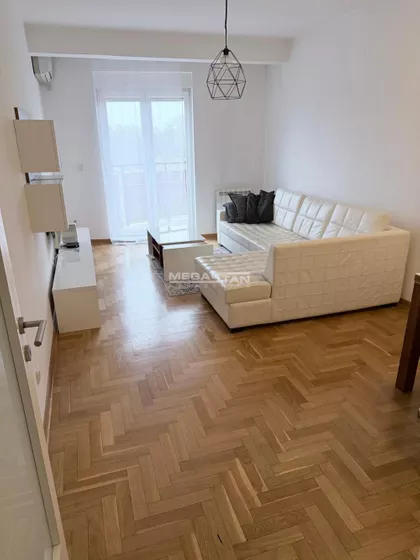 Nedeljka Gvozdenovića | 4zida.rs