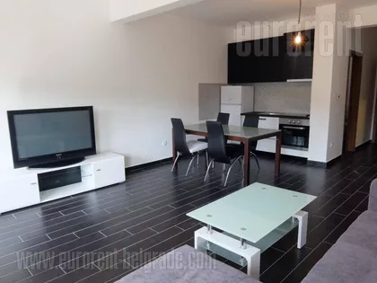 AUTOKOMANDA | 4zida.rs