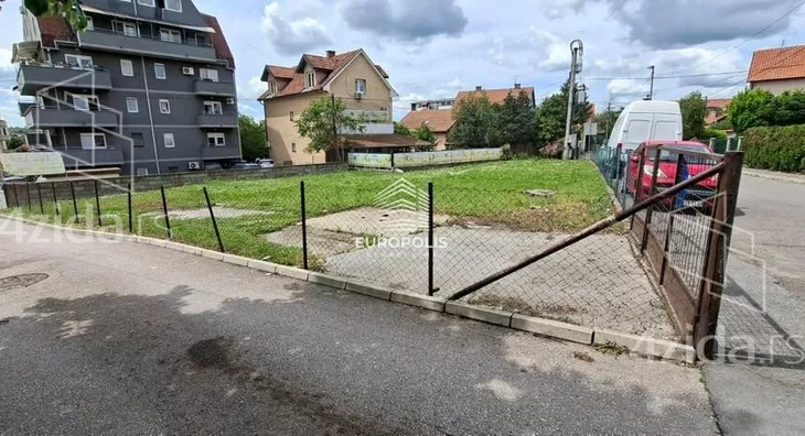 Građevinsko zemljište | 4zida