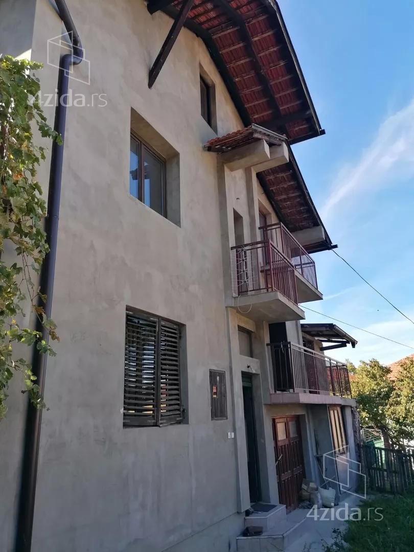 3-etažna kuća | 4zida