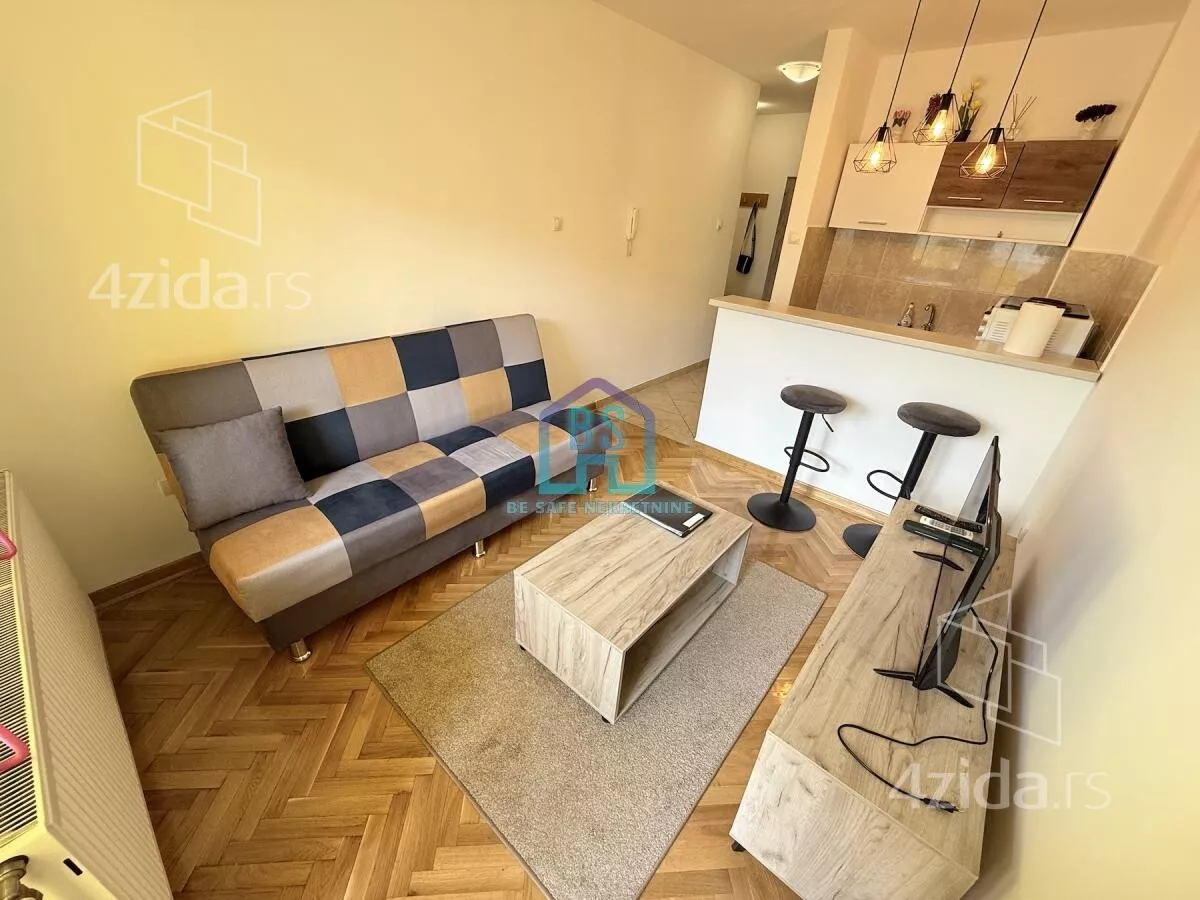 Garsonjera | 4zida