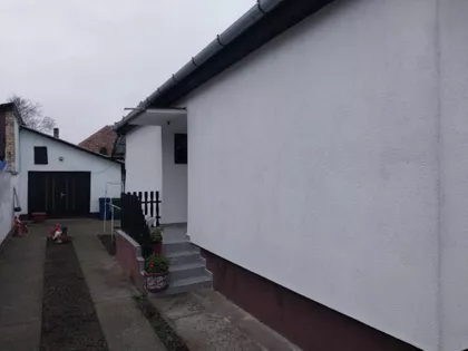 Mali Bajmok | 4zida.rs