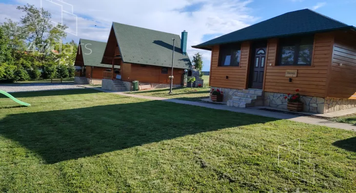 Turistički objekat | 4zida