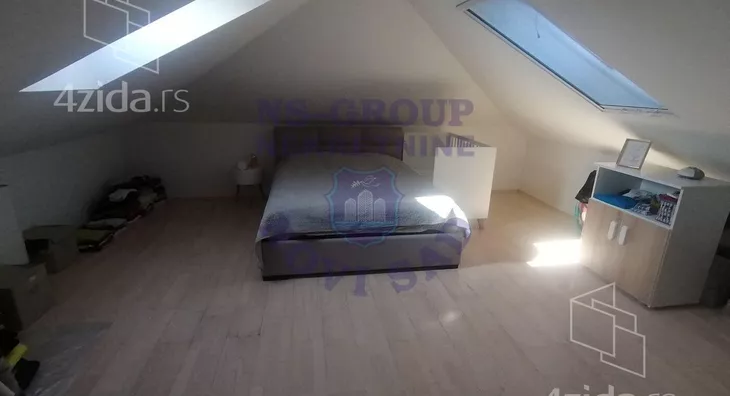 Četvoroiposoban stan | 4zida