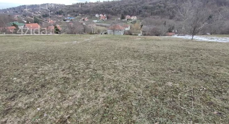 Plac | 4zida