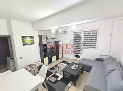 Crveni Pevac | 4zida.rs