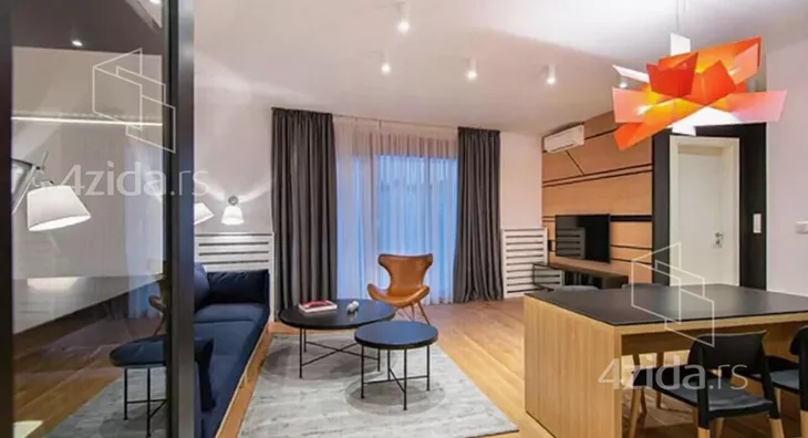 Četvoroiposoban stan | 4zida