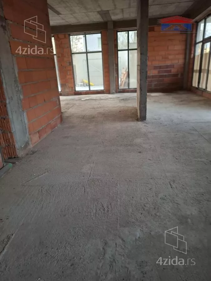 Poslovni prostor | 4zida