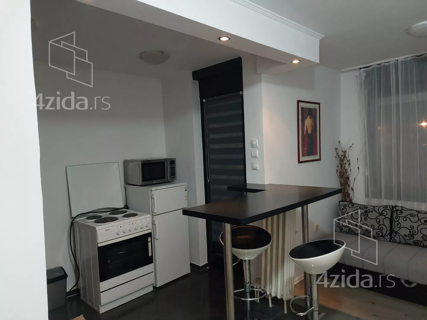 Jednoiposoban stan | 4zida