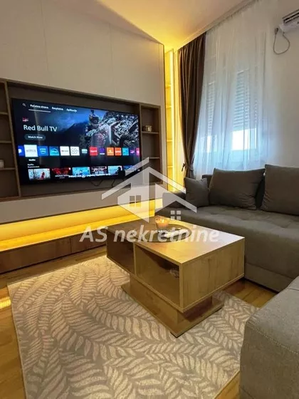 Učiteljsko Naselje | 4zida.rs