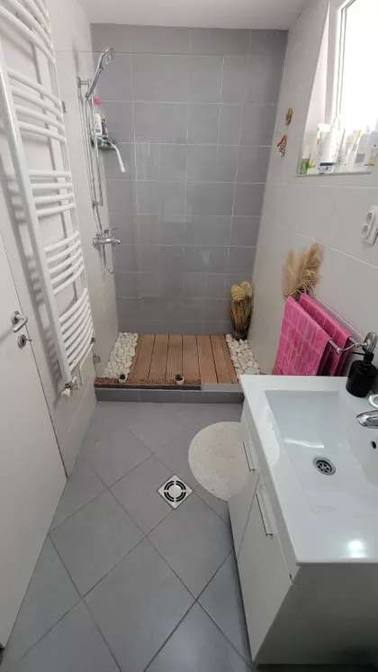 Jug Bogdana 44 | 4zida.rs