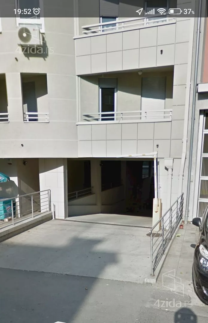Parking | 4zida