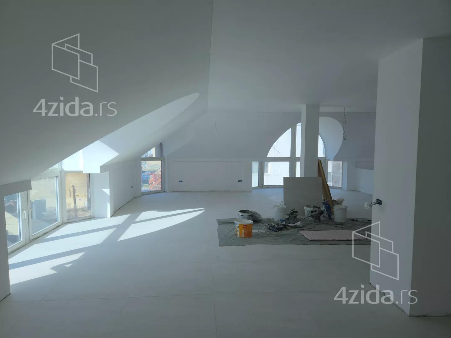 Poslovni prostor | 4zida