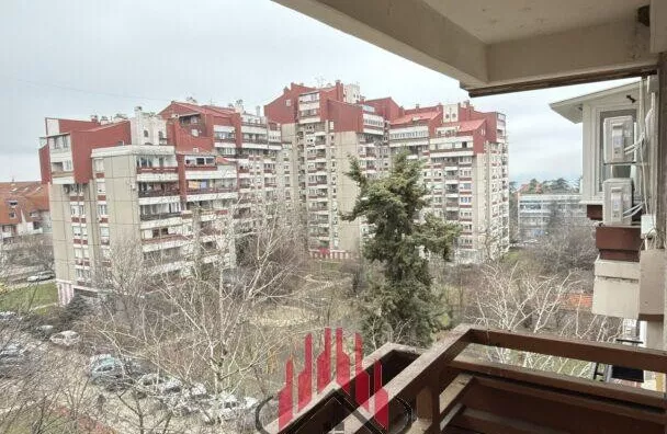 Četvoroiposoban stan | 4zida