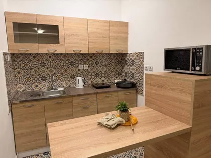 Železnička 13 | 4zida.rs