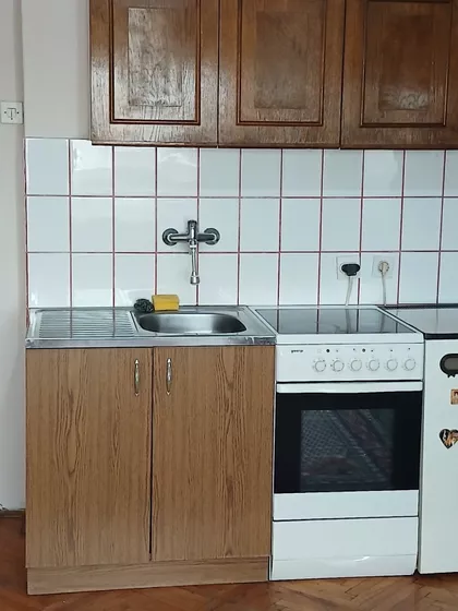 Žike Popovića 17 | 4zida.rs