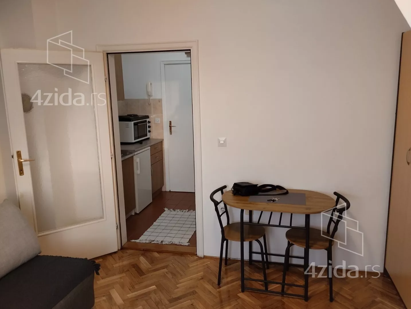 Garsonjera | 4zida