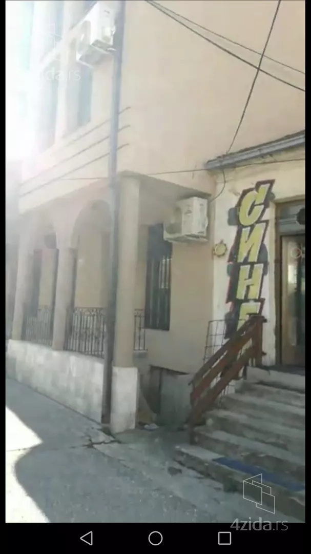 Lokal | 4zida