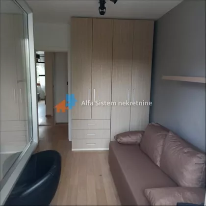 Crveni Krst Vračar | 4zida.rs