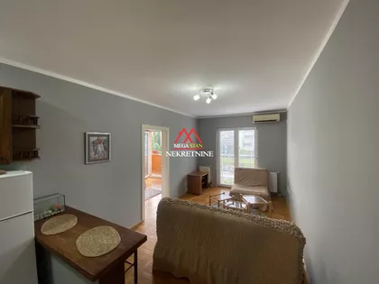 Bulevar Cara Lazara | 4zida.rs