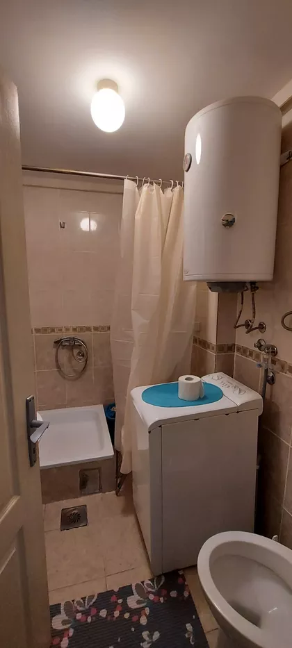 Božidarčeva 33 | 4zida.rs