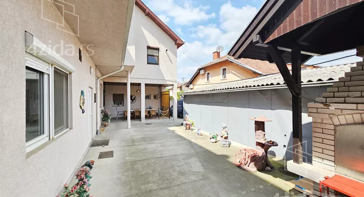 Kuća | 4zida