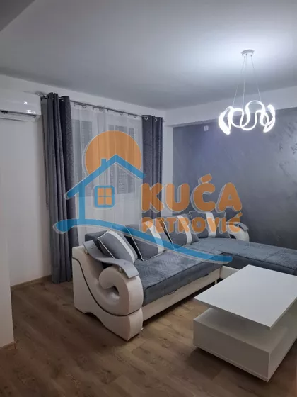 Majora Gavrilovića | 4zida.rs