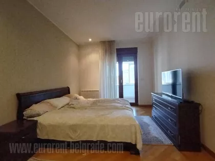 HRAM SVETOG SAVE | 4zida.rs