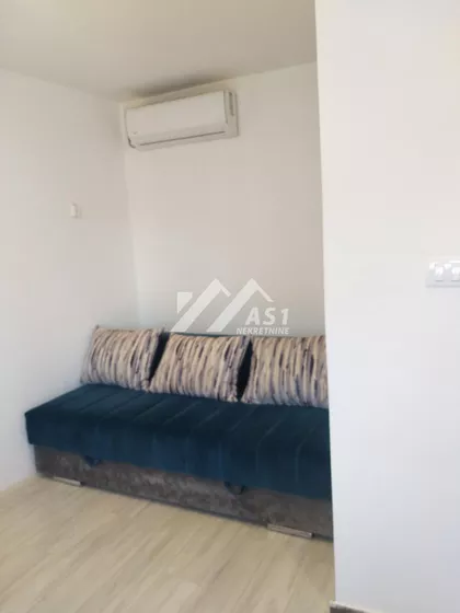 Rumenački put | 4zida.rs