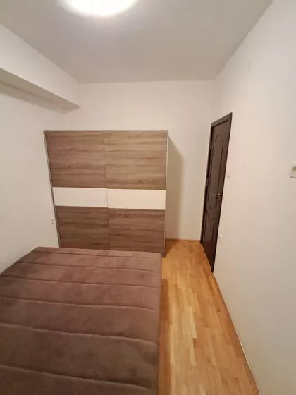 Zmaj Jovina 18 | 4zida.rs