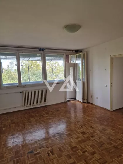 Pariske komune | 4zida.rs