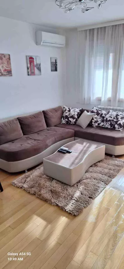 Uroša Martinovića | 4zida.rs