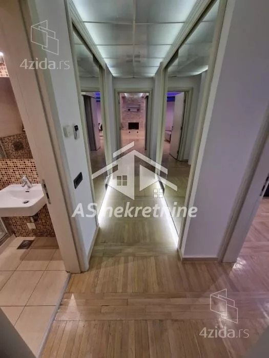 Troiposoban stan | 4zida