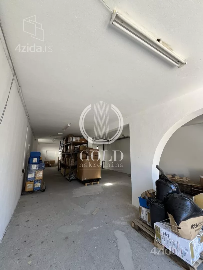 Poslovni prostor | 4zida